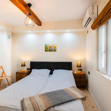 Bobevata Guest House - Floor 2 - Stunning View Old Town Veliko Tŭrnovo Exterior photo