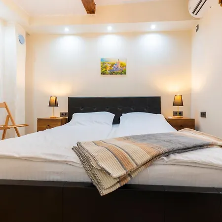 Bobevata Guest House - Floor 2 - Stunning View Old Town Veliko Tŭrnovo Exterior photo