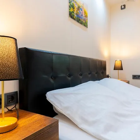 Bobevata Guest House - Floor 2 - Stunning View Old Town Veliko Tŭrnovo Exterior photo