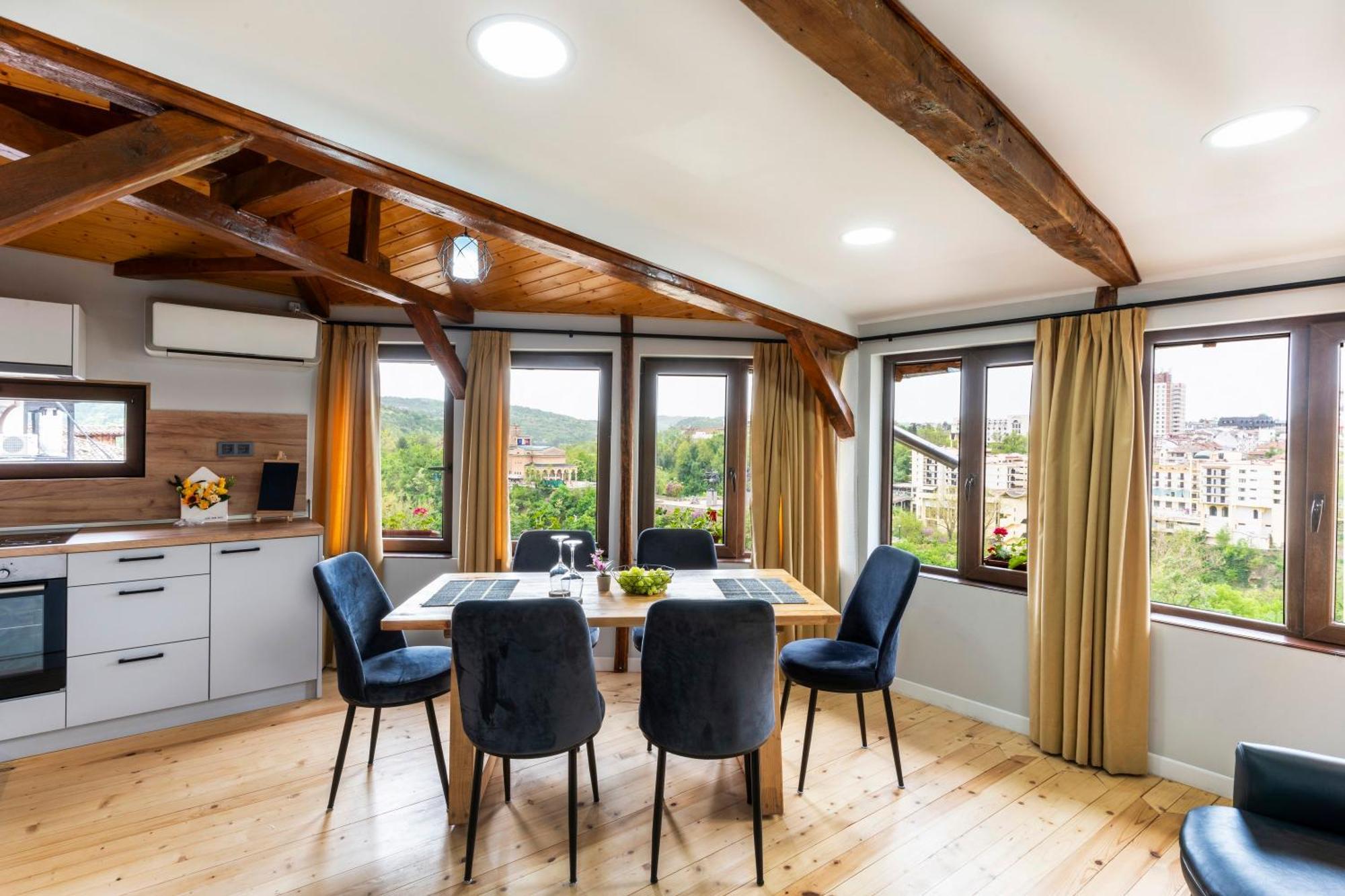 Bobevata - Floor 2 - Stunning View Old Town * Veliko Tarnovo