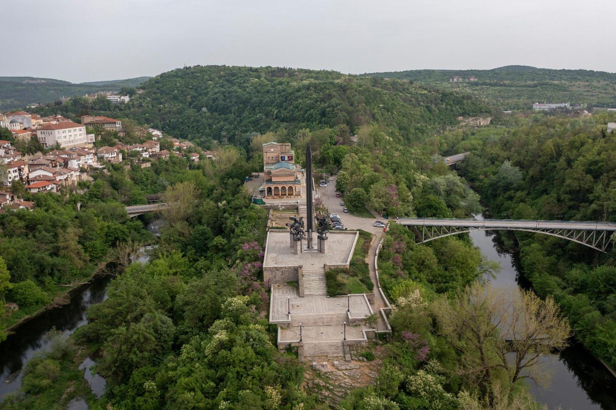 Bobevata - Floor 2 - Stunning View Old Town Апартаменти Велико-Тирново